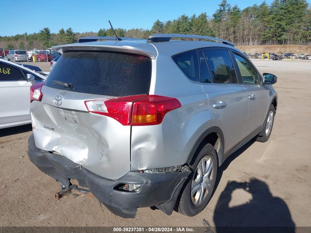 Toyota RAV4 LE 2014 JTMBFREV2EJ010806 Image 4