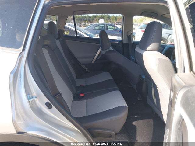 Toyota RAV4 LE 2014 JTMBFREV2EJ010806 Image 8