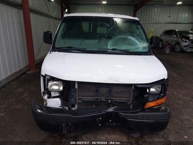 Chevrolet Express 2500 Work Van 2016 1GCWGAFF1G1302621 Image 13