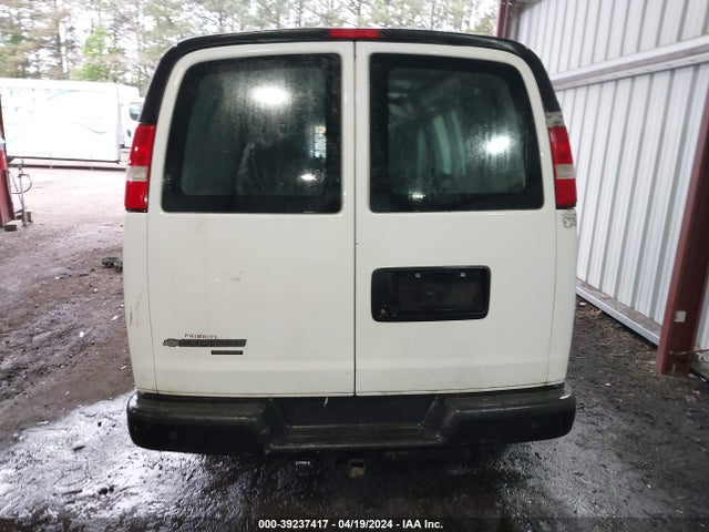 Chevrolet Express 2500 Work Van 2016 1GCWGAFF1G1302621 Image 17