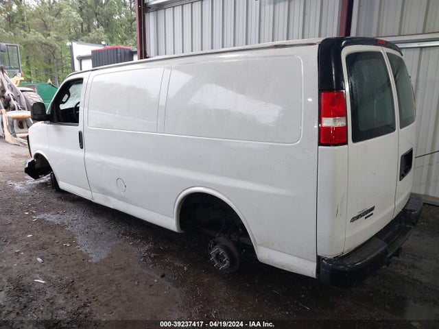 Chevrolet Express 2500 Work Van 2016 1GCWGAFF1G1302621 Image 3