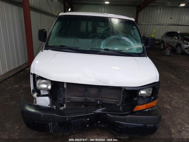 Chevrolet Express 2500 Work Van 2016 1GCWGAFF1G1302621 Image 6