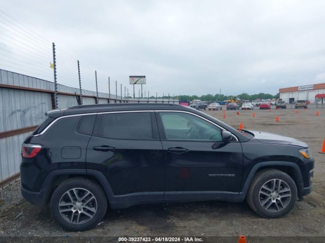 3C4NJCBB4JT499957 Jeep Compass Sun And Wheel Fwd