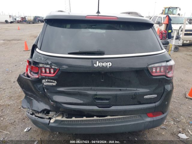 3C4NJCBB4JT499957 Jeep Compass Sun And Wheel Fwd