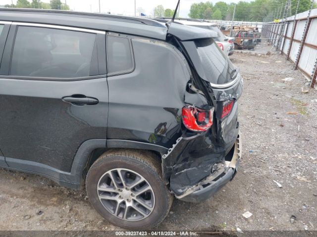 3C4NJCBB4JT499957 Jeep Compass Sun And Wheel Fwd