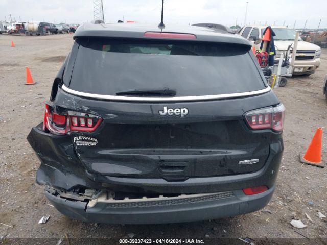 3C4NJCBB4JT499957 Jeep Compass Sun And Wheel Fwd