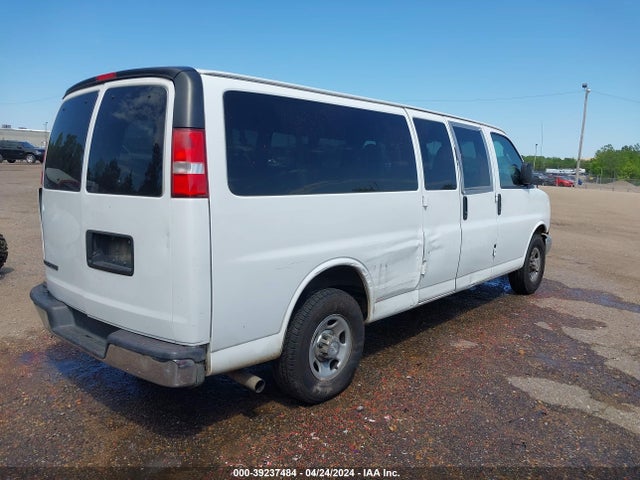 Chevrolet Express 3500 Lt 2017 1GAZGPFG0H1173497 Image 4