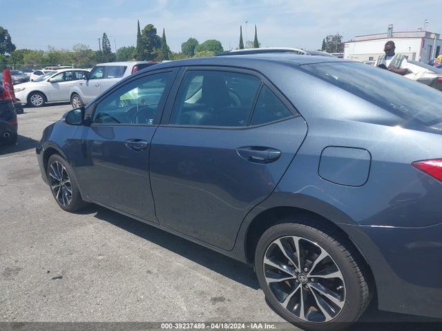 Toyota COROLLA SE 2018 5YFBURHE9JP747346 Image 14