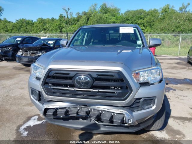5TFAX5GN8KX157106 Toyota Tacoma Sr