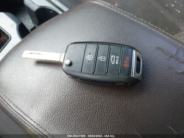5XXGT4L33LG448092 KIA Optima Lx