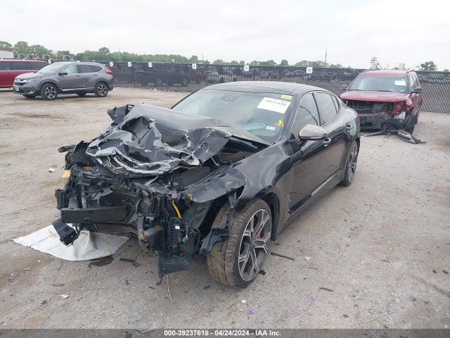 KIA Stinger Gt1 2018 KNAE45LC4J6017988 Image 2