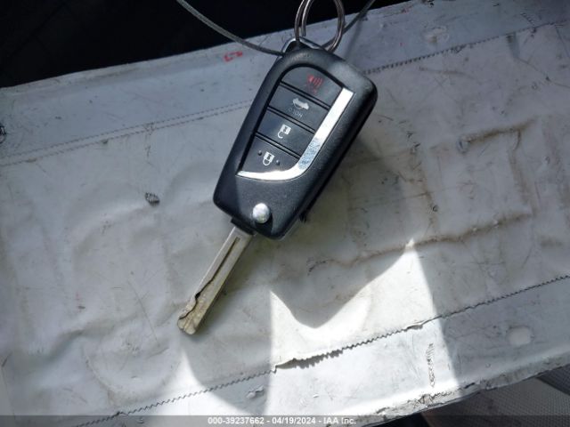 JTDEPMAE9MJ139045 Toyota COROLLA LE