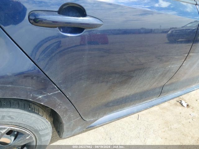 JTDEPMAE9MJ139045 Toyota COROLLA LE