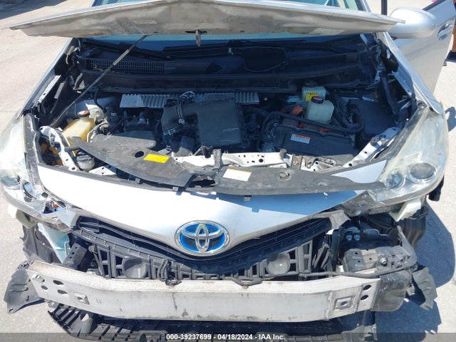 Toyota Prius V Three 2015 JTDZN3EU8FJ018612 Image 10