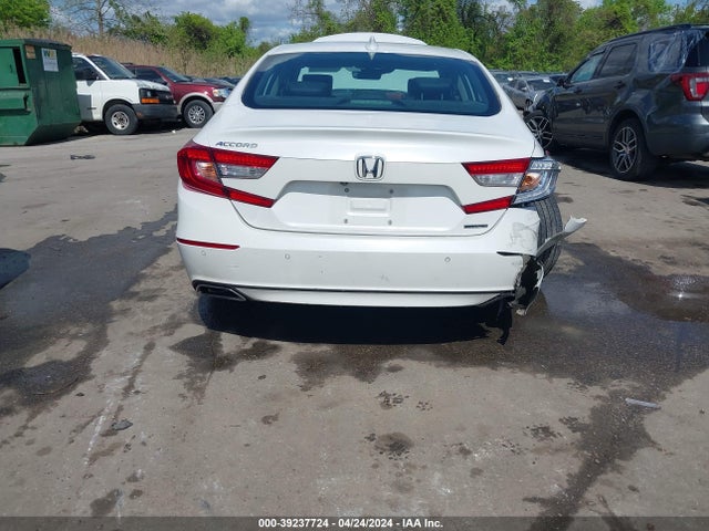 Honda Accord Touring 2018 1HGCV1F97JA013674 Image 16