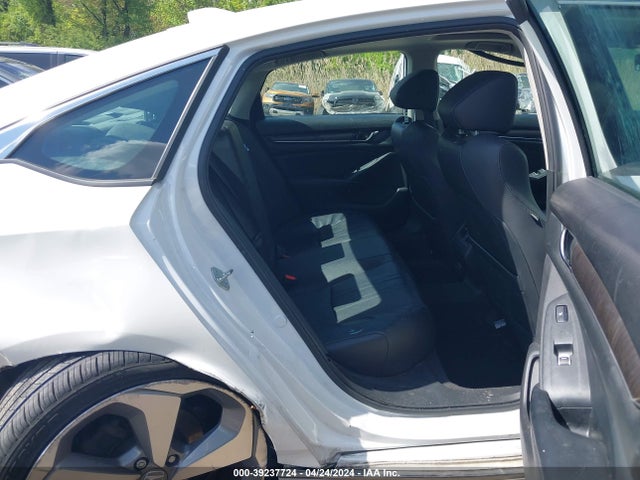 Honda Accord Touring 2018 1HGCV1F97JA013674 Image 8