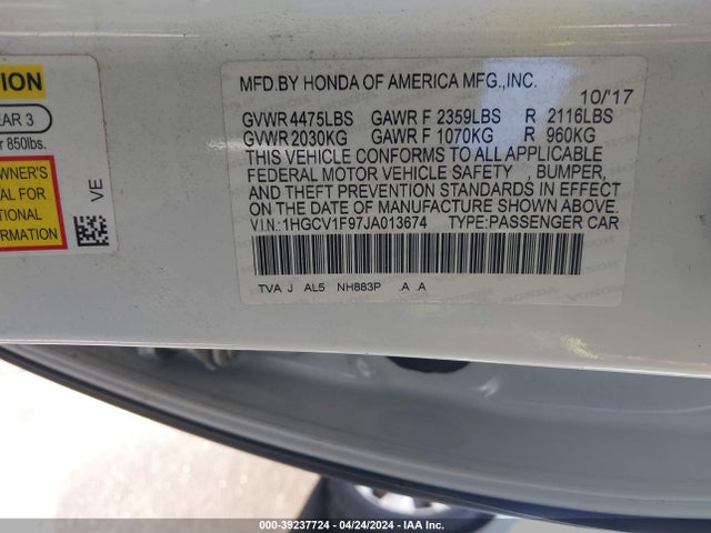 Honda Accord Touring 2018 1HGCV1F97JA013674 Image 9