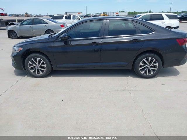 3VWCM7BU8NM013476 Volkswagen Jetta 1.5t S