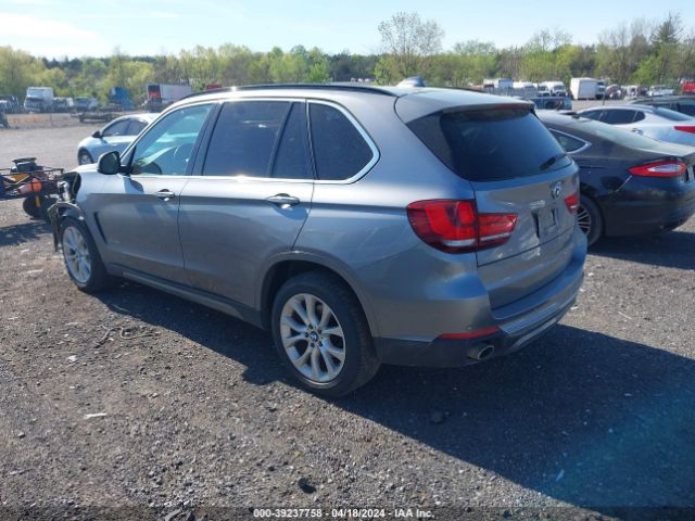 2015 BMW X5 5UXKR0C5XF0P11220 Photo 2