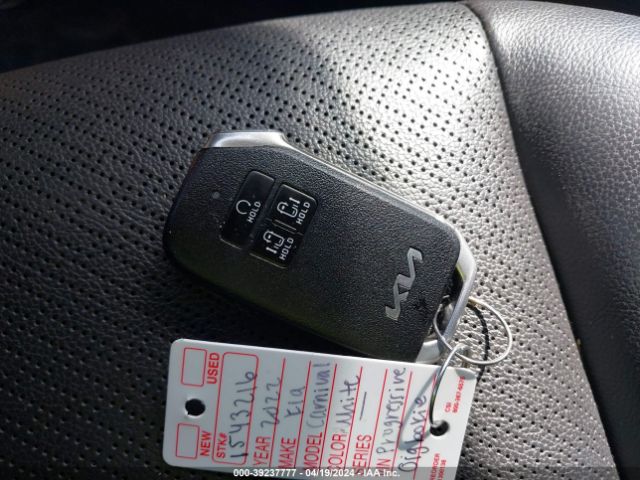 KNDNE5H33N6098710 KIA Carnival Mpv Sx Prestige