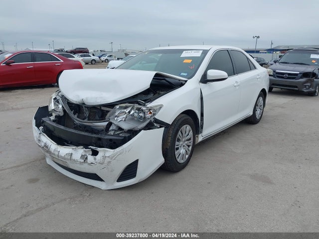 Toyota CAMRY LE 2014 4T4BF1FK8ER443231 Image 2