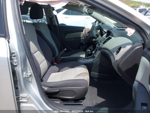 Chevrolet Cruze Ls Auto 2014 1G1PA5SG1E7197481 Image 5