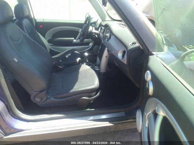 2005 MINI COOPER WMWRC33435TC58050 Photo 4