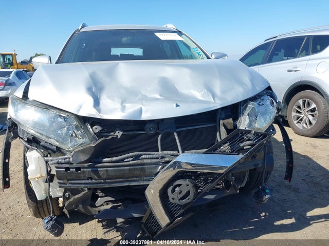 Nissan ROGUE SV 2015 5N1AT2MT7FC898241 Image 13