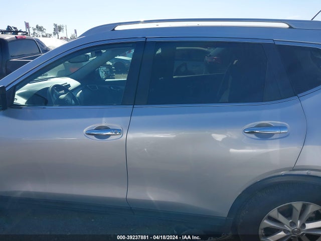 Nissan ROGUE SV 2015 5N1AT2MT7FC898241 Image 15