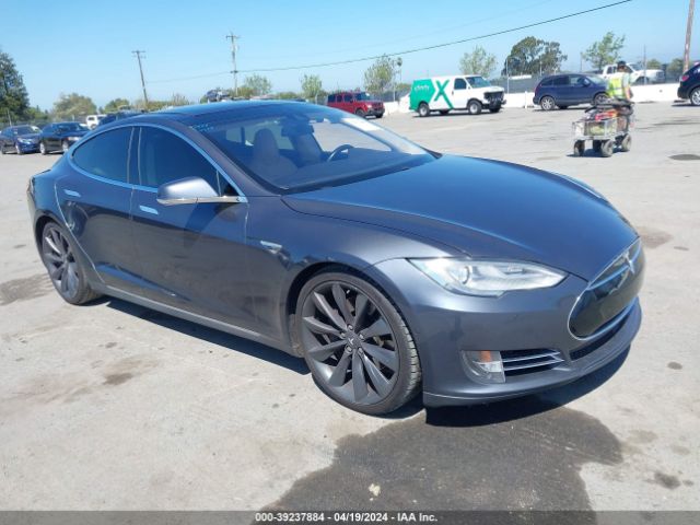 2015 Tesla Model S 60/70/85 მანქანა იყიდება აუქციონზე, vin: 5YJSA1S1XFFP72730, აუქციონის ნომერი: 39237884