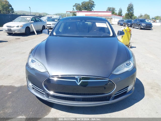 Tesla Model S 60/70/85 2015 5YJSA1S1XFFP72730 Image 12