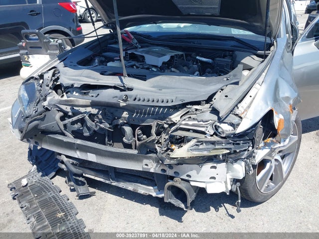 Lexus GS 200T 2016 JTHBA1BL1GA001048 Image 6