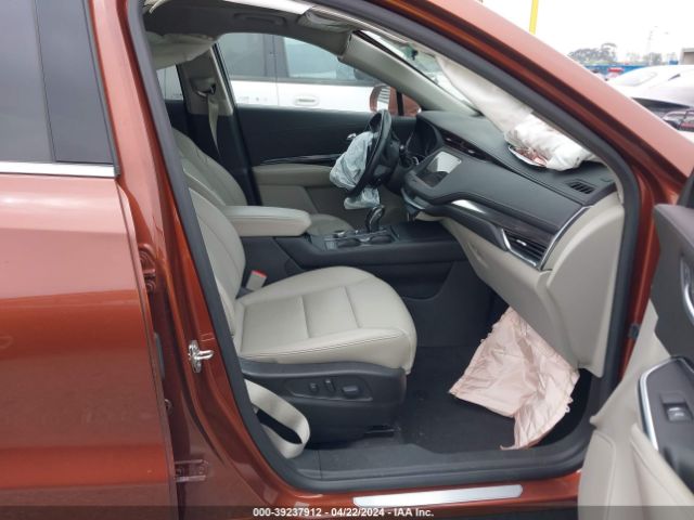 1GYAZAR46KF132664 Cadillac Xt4 Luxury