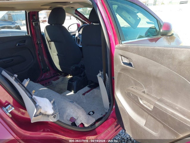 Chevrolet Sonic Lt Auto 2014 1G1JC6SH5E4123643 Image 8