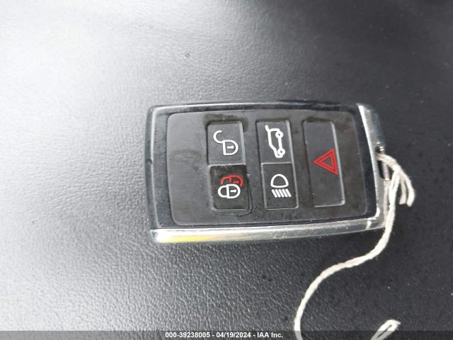 2019 JAGUAR E-PACE SADFJ2FX8K1Z63107 Photo 10