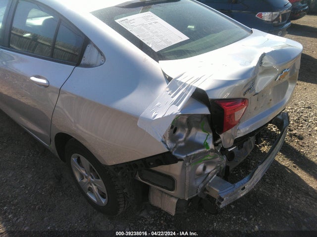 Chevrolet Cruze Ls Auto 2018 1G1BC5SM4J7211930 Image 12