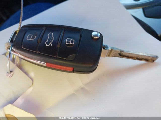 2010 AUDI TT TRUKFAFK4A1023305 Photo 10