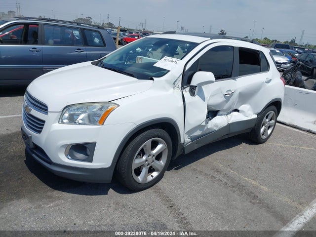 Chevrolet TRAX LTZ 2015 3GNCJNSB5FL239794 Image 2