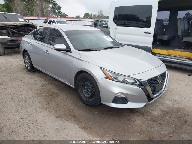 2019 1N4BL4BV7KC112155 main image