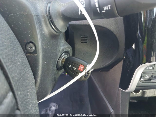 Toyota COROLLA LE 2019 5YFBURHE8KP869679 Image 11