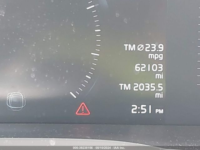 LYV102RK2JB122397 Volvo Xc60 T5 Momentum