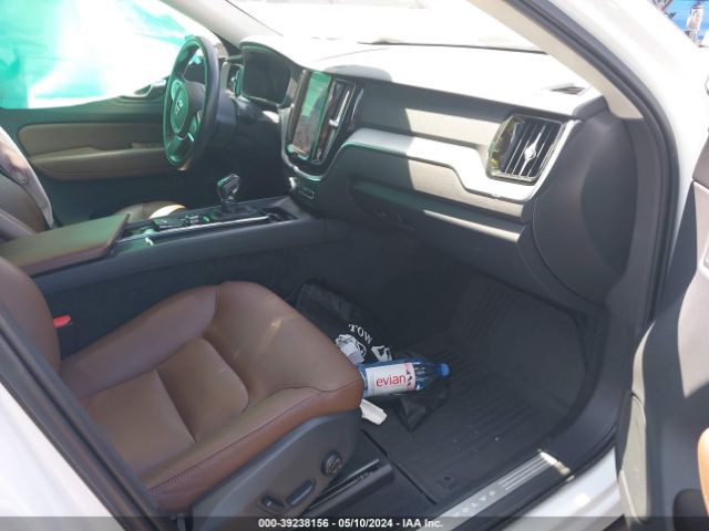 LYV102RK2JB122397 Volvo Xc60 T5 Momentum