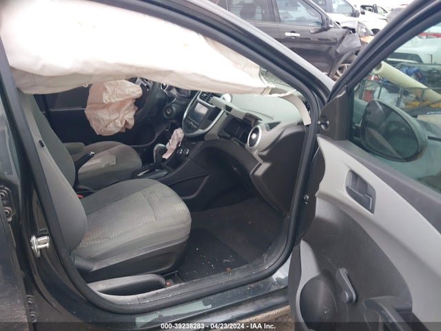 Chevrolet Sonic Ls Auto 2017 1G1JB5SH6H4159195 Image 5