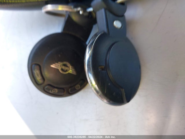 2009 MINI COOPER S WMWMF73509TT95533 Photo 10