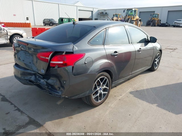 Ford FOCUS SEL 2017 1FADP3H2XHL328465 Image 4