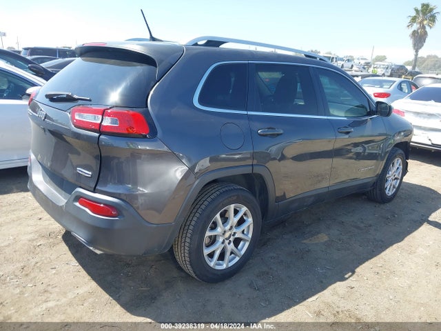1C4PJLCS9HW549389 Jeep Cherokee Latitude Fwd