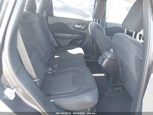 1C4PJLCS9HW549389 Jeep Cherokee Latitude Fwd