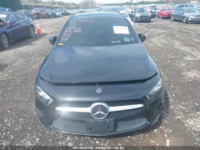 W1K3G4FB5LJ199429 Mercedes-Benz A 220 4matic