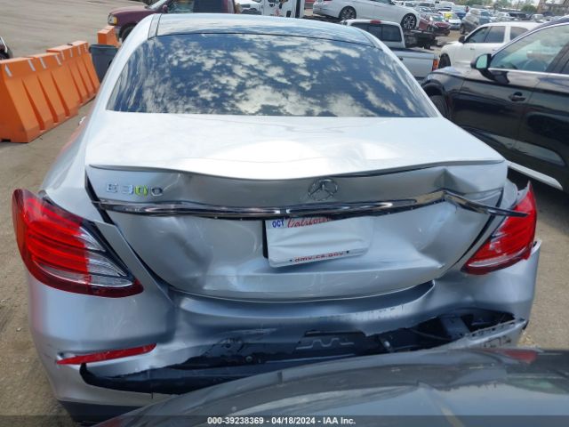 WDDZF4JB8JA478536 Mercedes-Benz E 300