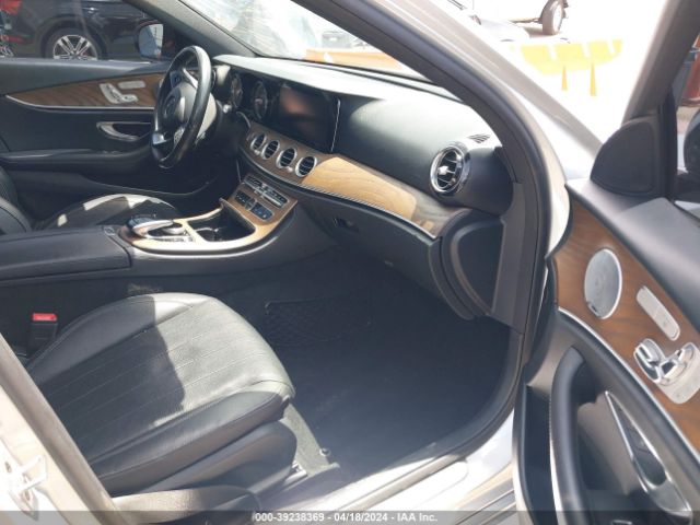 WDDZF4JB8JA478536 Mercedes-Benz E 300